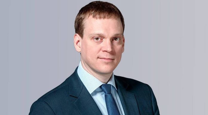 Губернатор Павел Малков поздравил рязанок с Международным женским днем