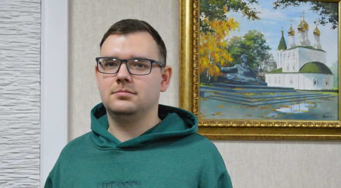 Инженер Старожиловского молкомбината Евгений Гарькин уверен, что производство молочной продукции – большая ответственность